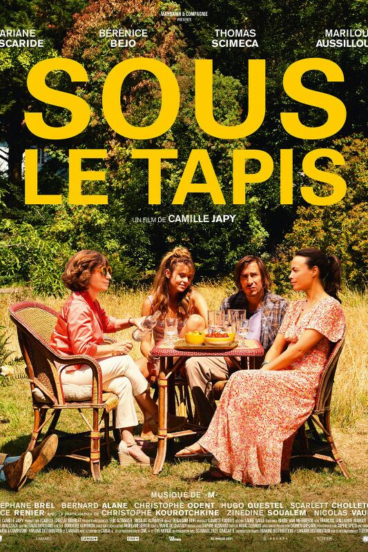 SOUS LE TAPIS